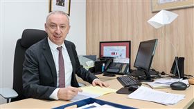 法駐台代表公孫孟肯定台灣防疫法國駐台代表公孫孟（Jean-Francois Casabonne-Masonnave）接受中央社專訪時呼籲在台法國國民，防疫要有耐心，並對堅守崗位者及台灣懷感恩之心。中央社記者鄭清元攝  110年7月14日