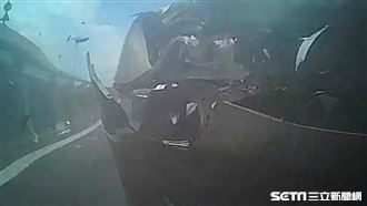 台64砂石車追撞9車　撞擊瞬間曝光