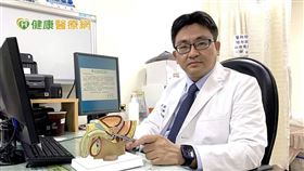 台灣每年約有將近5,000位攝護腺癌的新個案，其中約有30-40%為晚期攝護腺癌患者，而晚期患者中，有近90%有癌細胞骨轉移的情況。