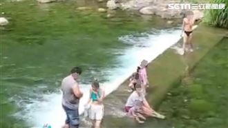 比基尼妹關不住！屏東野溪戲水大解放