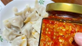 辣椒罐頭打不開？網狂推3招「綁好綁滿」　她親測：秒開！（圖／翻攝自爆怨2公社）