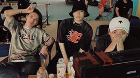 PG One的廠牌主理人與團隊臉都歪掉了。（圖／翻攝自PG One微博）