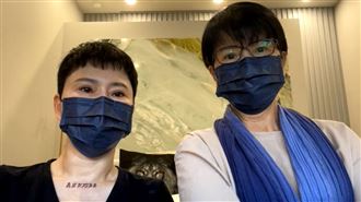 櫻花姐妹合體　詹雅雯告白親妹逼哭網