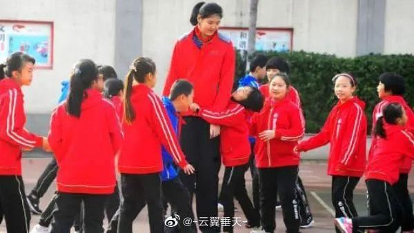 她14歲就長到226公分！追平姚明