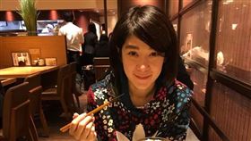 陸元琪獨力撫養一對兒女。（圖／翻攝臉書）