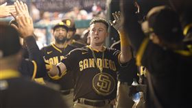 ▲康恩沃斯（Jake Cronenworth）完成「完全打擊」。（圖／美聯社／達志影像）