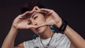 吳克群 何樂音樂提供