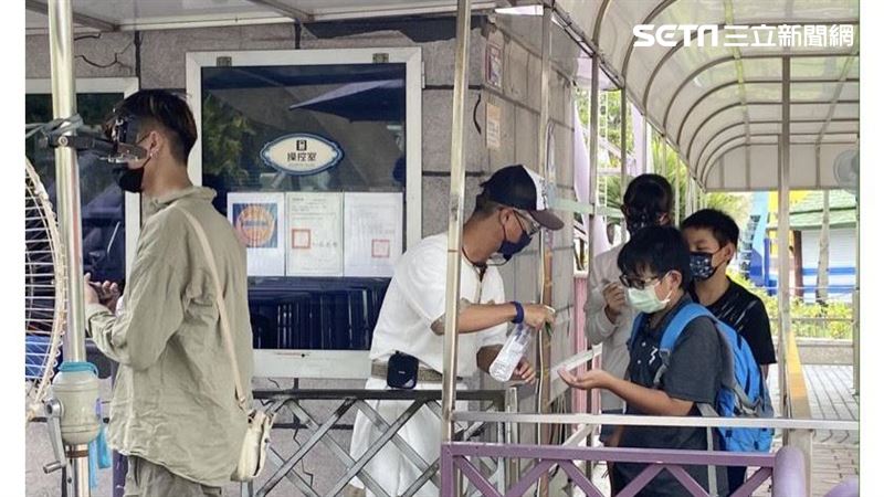 義大世界入園人數曝！網：都擠去山上