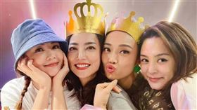鍾欣潼（阿嬌）、霍汶希、容祖兒及蔡卓妍（阿sa）。(圖／容祖兒微博)