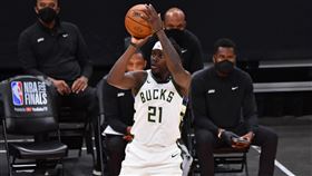 ▲哈勒戴（Jrue Holiday）27分13助攻。（圖／翻攝自NBA推特）