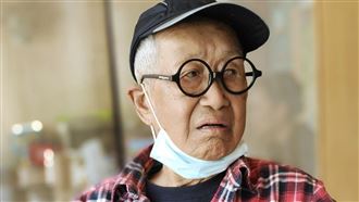 90歲脫線爆住院　插管畫面網淚崩