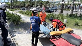 旗津海水浴場發現１具浮屍，死者是26歲的郭姓女子。（圖／翻攝畫面）