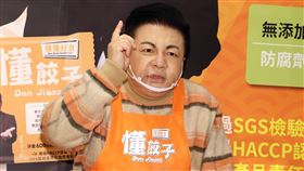 董至成離婚半年砸下百萬推出餃子副業銷售破萬包。（記者邱榮吉/攝影）