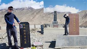 中國網紅跑到中印邊境英雄陵墓打卡 惹怒中共。（圖／翻攝自微博）