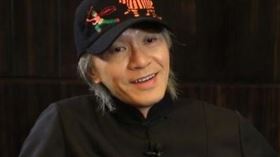 周星馳滿頭白髮。（圖／翻攝自百度百科）