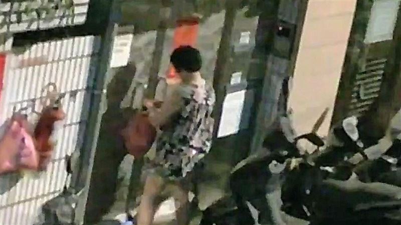 垃圾綁門還抹屎　中和婦愛惡搞鄰崩潰　里長：有人氣到中風 | 社會 | 三立新聞網 SETN.COM - Vimarsana News