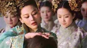 ▲明憲宗與萬貴妃。（圖／翻攝自百度百科）