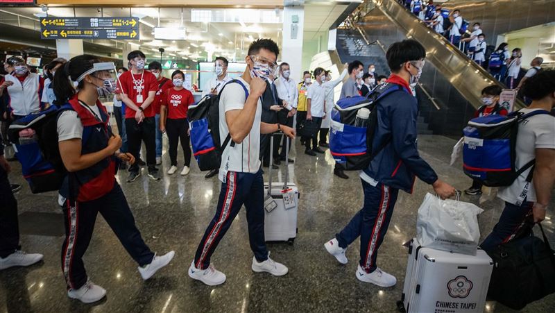 國手坐經濟艙他說的　張煥禎3點回應