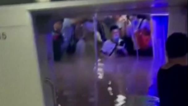 有片／慘！列車急速衝洪水中釀死傷　網傳中國下架影片曝光 | 國際 | 三立新聞網 SETN.COM - Vimarsana News
