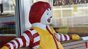 麥當勞叔叔
https://www.flickr.com/photos/paul_everett82/3136381840/