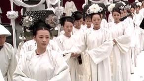 皇上駕崩…端妃頭配灰花？原因震驚