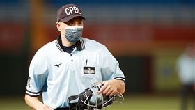 ▲中華職棒裁判紀華文受邀前往東京奧運執法。（圖／中華職棒提供）