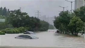 中國河南近日出現暴雨，傳出慘重災情（圖／翻攝自中新網）