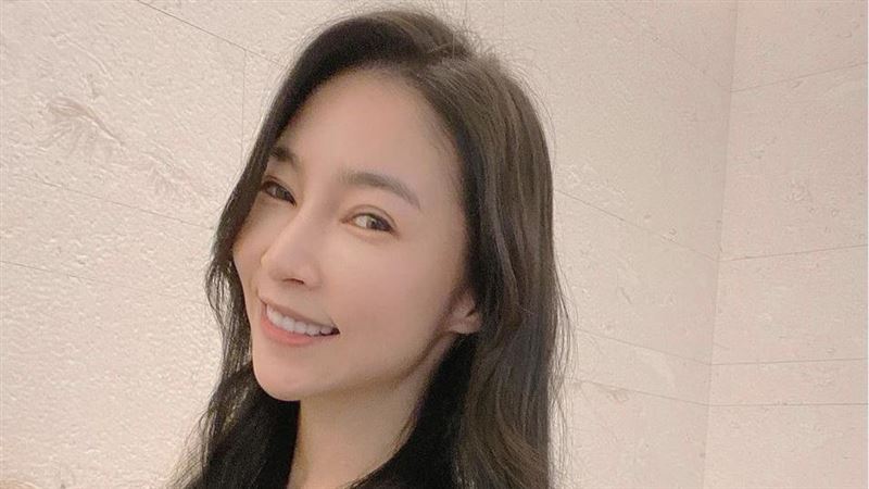 獨／哭一天！本土劇女星登台忘詞糗爆