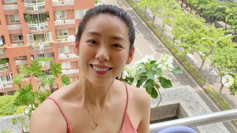 產後2個月體脂掉6％　林可彤鏟小腹