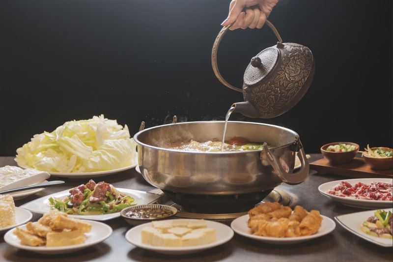 涮牛肉「牛總」吿「牛總統」侵權