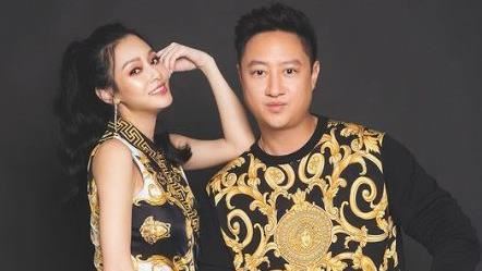 王思佳高衩拍寫真！「前後挖洞」美爆