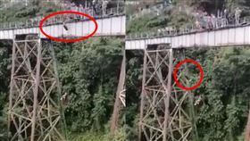 哥倫比亞高空彈跳悲劇。（圖／翻攝自推特）