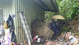 颱風,烟花,大雨,坍方,土石,屋毀