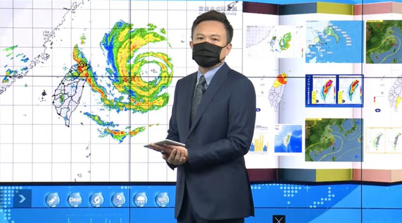 新／「烟花」最接近　雨帶進入北台灣