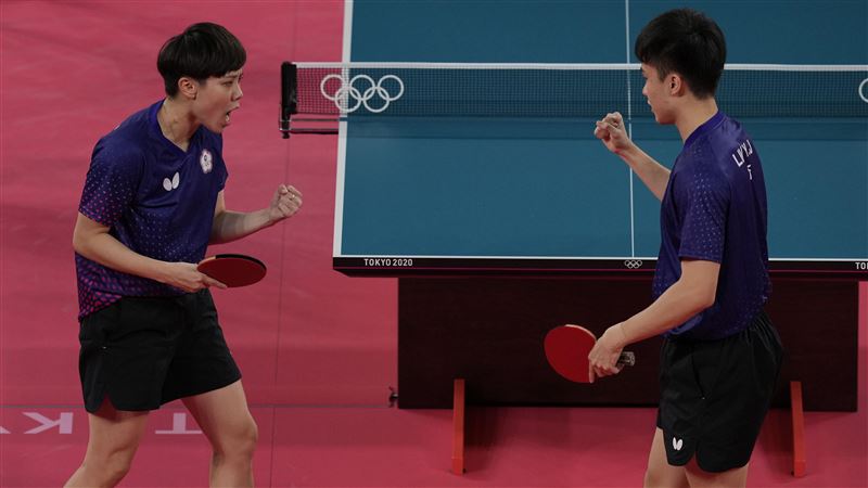 台日對決！林昀儒、鄭怡靜8點爭晉級