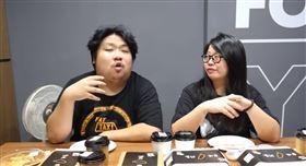 統神今（25）天午間再度發文強調，今天就是這個統椅之戰的完結篇了，他也親自解釋為何多次對妻子003發火的原因（圖／翻攝自張家夫妻滑起來YouTube）
