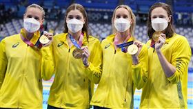 ▲澳洲女子4x100米自由式接力打破世界紀錄摘金。（圖／美聯社／達志影像）
