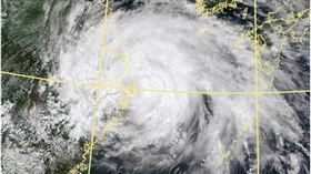 烟花颱風直撲中國。（圖／翻攝自鄭明典臉書）