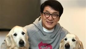  成龍(翻攝自微博)