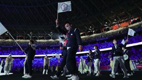 東京奧運開幕式，台灣代表隊進場時，NHK女主播是以Taiwan介紹，而不是Chinese Taipei。（圖／美聯社／達志影像）