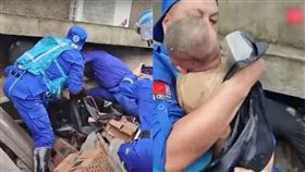 母愛,托舉,女嬰,土石流,罹難