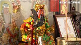 關聖帝君拿關刀法相