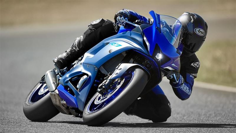 全新紅牌仿賽　YZF-R7開放預購