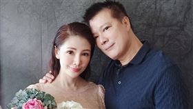 今27日降級二級警戒，也是林書煒跟蔡詩萍結婚19周年紀念日。(圖
／林書煒提供）