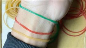 三色手環,橡皮筋,便當,賣家,買家,價格,爆廢公社 https://www.facebook.com/photo/?fbid=5847577048617653&set=pcb.84719750926773