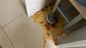 團購訂熊貓…打翻老闆午餐急重訂　網見亮點笑翻：在地美食（圖／翻攝自爆廢公社）