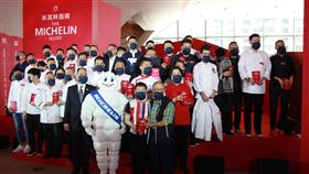 台北台中米其林指南2020發表（2）「台北台中米其林指南2020」發布會24日在台中國家歌劇院舉行，今年共有30家餐廳摘星，其中台中首次納入評選，有4家餐廳獲得星級，成為焦點。中央社記者蘇木春攝　109年8月24日