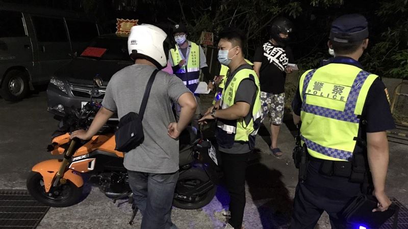 五指山車潮增多　警取締11改裝車