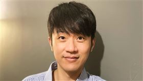 焦糖因為疫苗惹爭議。(圖／翻攝臉書）