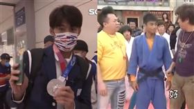  柔道國手楊勇緯/ˋ東京奧運銀牌/國中上《綜藝大集合》將董至成過肩摔/翻攝自董至成臉書